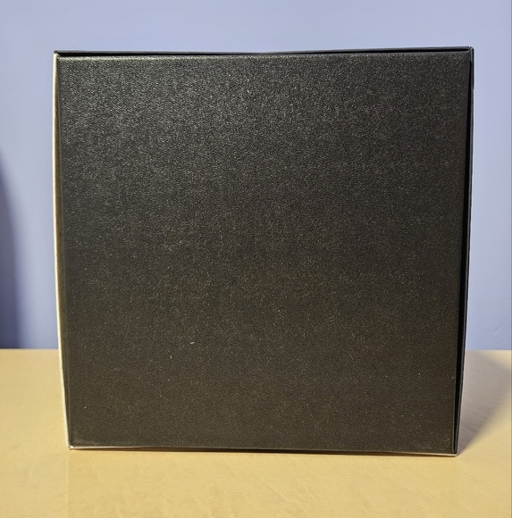 Pokemon Celebrations Pokemon Center Elite Trainer Box Exclusive - Picture 9 of 12